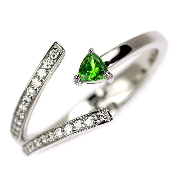 PT900 TRILLIANT SHAPE DEMANTOID GARNET DIAMOND RING: Pt900 Trilliant Shape Demantoid Garnet Diamond Ring Brand: None Type/Style: Ring Material: Pt900, Main Stone Trilliant Shape Demantoid Garnet\Natural Color: None Size: 10.9 US Accessories: None