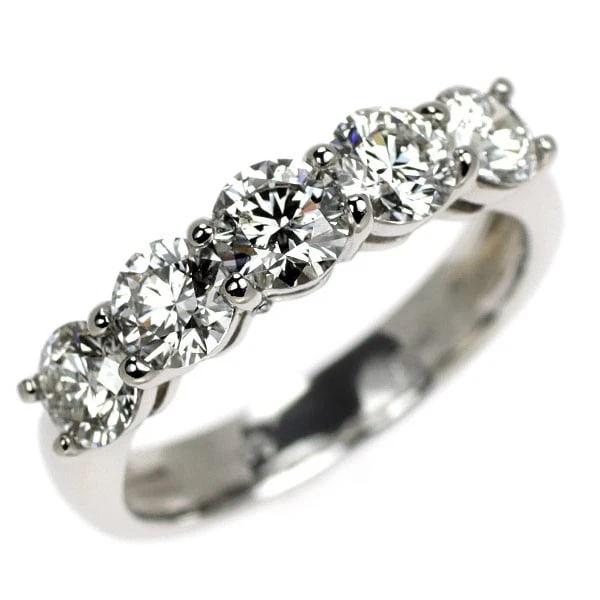 PT950 DIAMOND RING: Pt950 diamond ring Brand: None Type/Style: Ring Material: Pt950, Main Stone Natural Color: Pt Size: 6 US Accessories: None Accessories Notice: When purchasing pre-owned goods, please refer to the