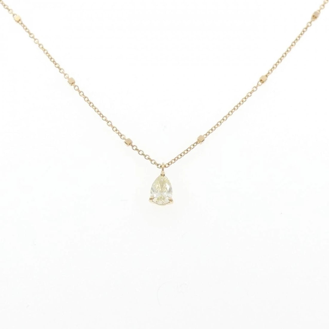 K18YG DIAMOND NECKLACE: K18YG Diamond Necklace Brand: Unbranded Type/Style: Diamond Necklace Material: K18 yellow gold, Main Stone Natural Color: YG Size: Length: 46cm Accessories: None Accessories Notice: When purchasing