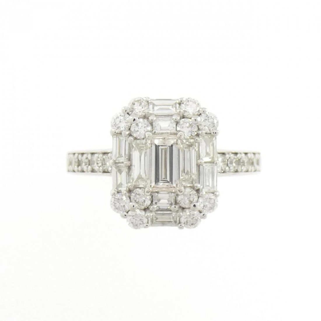 K18WG DIAMOND RING - 2