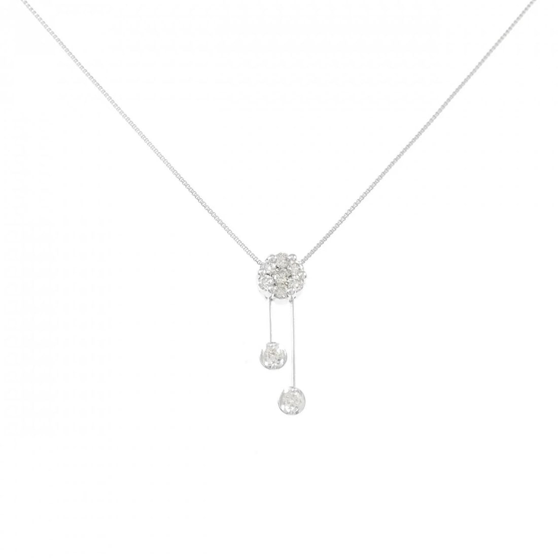 K18WG DIAMOND NECKLACE: K18WG Diamond Necklace Brand: Unbranded Type/Style: Diamond Necklace Material: K18 white gold, Main Stone Natural Color: WG Size: Length: 45cm Accessories: None Accessories Notice: When purchasing