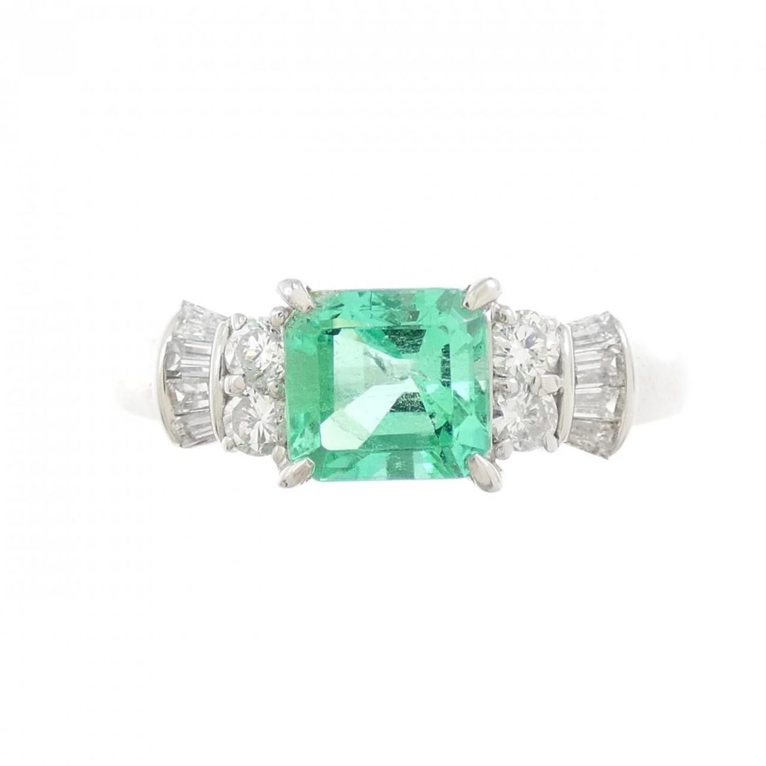 PT900 EMERALD RING - 2