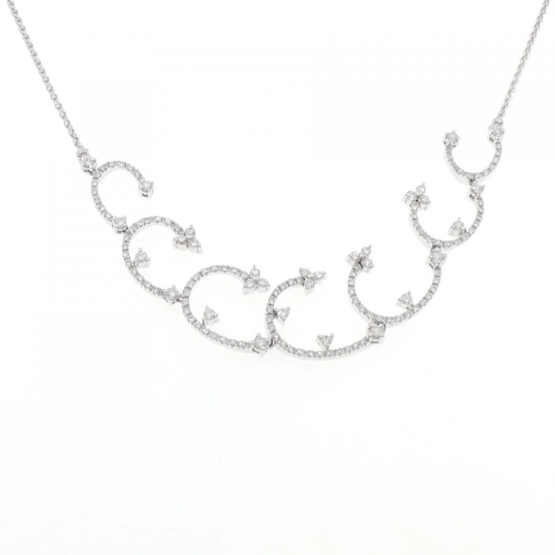 750WG DIAMOND NECKLACE: 750WG Diamond Necklace Brand: Unbranded Type/Style: Diamond Necklace Material: 750 white gold, Main Stone Natural Color: WG Size: Length: 38-43cm Accessories: None Accessories Notice: When purchasing
