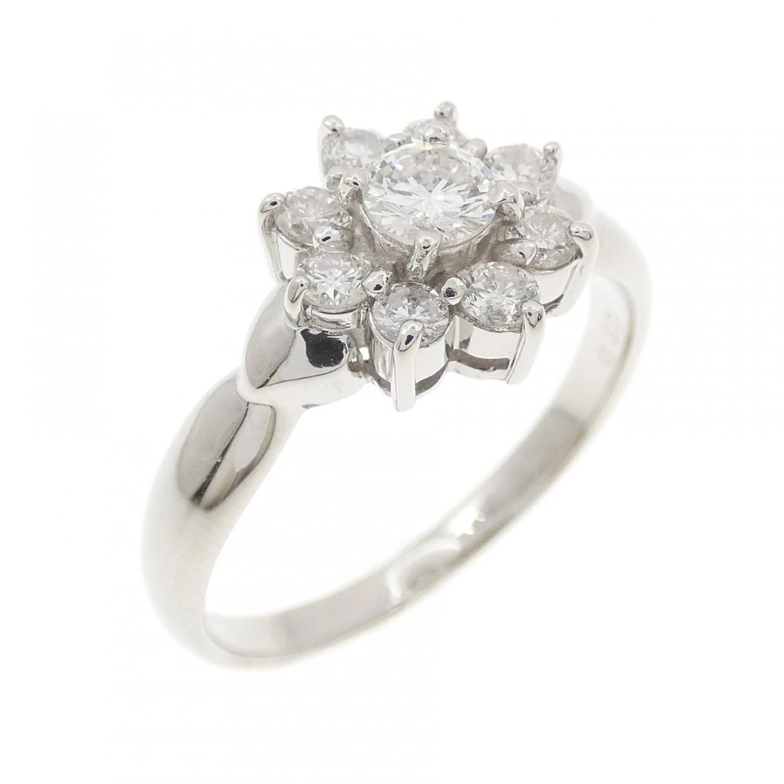 PT900 FLOWER DIAMOND RING: PT900 Flower Diamond Ring Brand: Unbranded Type/Style: Diamond Ring Material: Platinum900, Main Stone Natural Color: PT Size: US6 1/2 Accessories: None Accessories Notice: When purchasing pre-owned