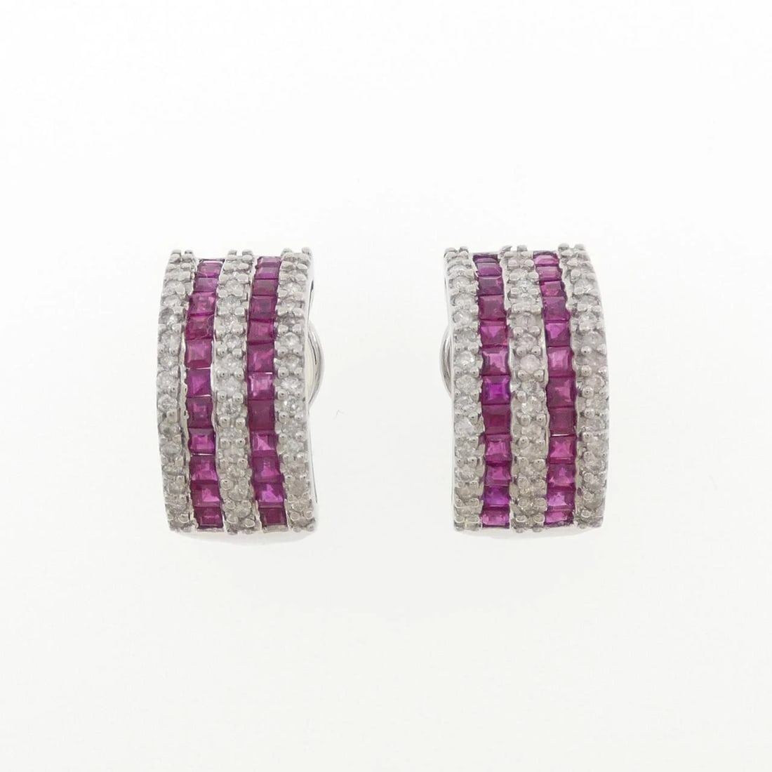 18K WHITE GOLD RUBY PIERCE/EARRING: 18K White Gold Ruby Pierce/Earring Brand: Unbranded Type/Style: Ruby Pierce/Earring Material: K18 white gold, Main Stone Ruby Color: WG Size: Actual Size: Approx. height x width: 19.0mm x 9.2mm