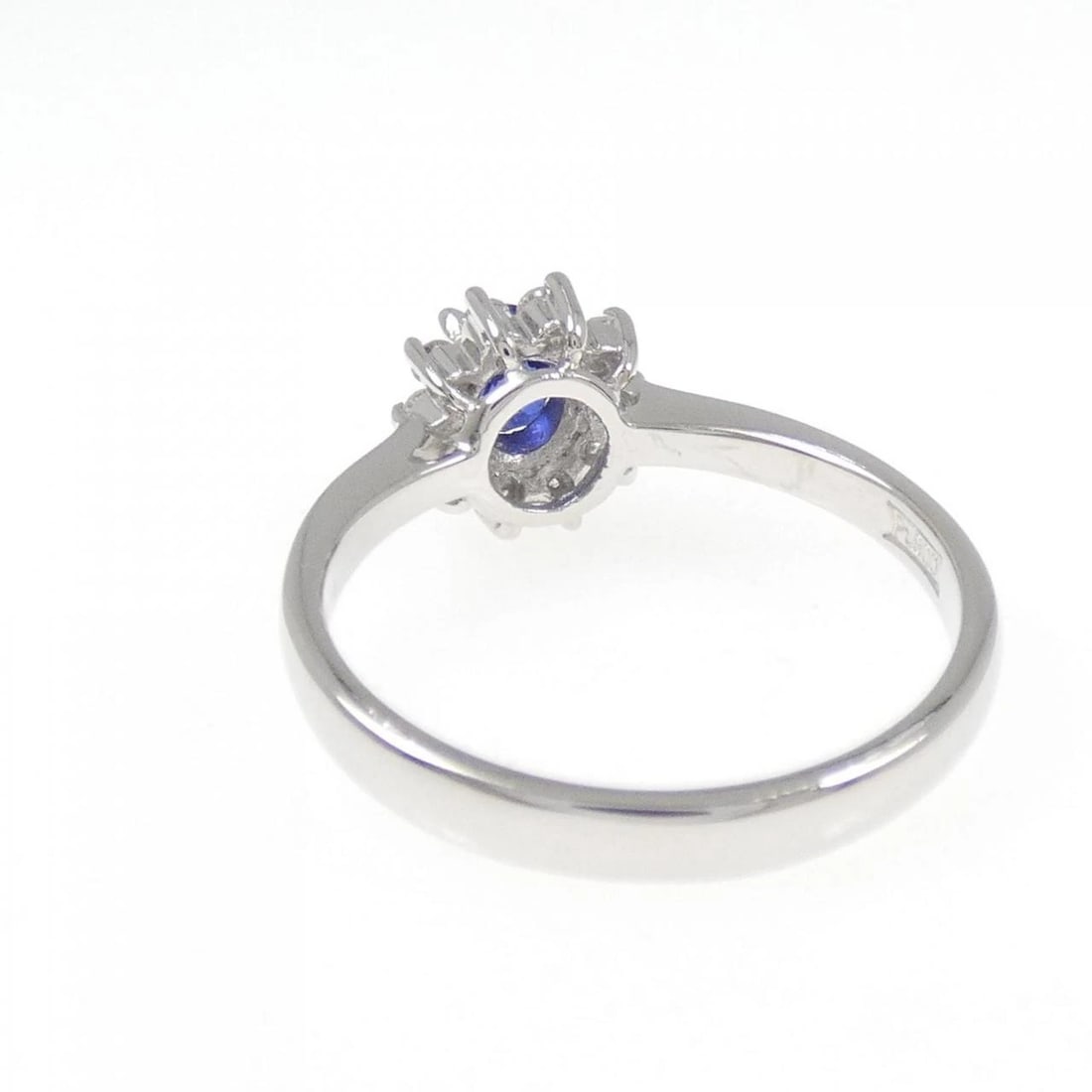 PT900 SAPPHIRE RING - 3
