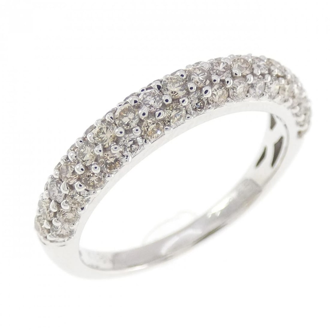 K18WG DIAMOND RING: K18WG Diamond Ring Brand: Unbranded Type/Style: Diamond Ring Material: K18 white gold, Main Stone Natural Color: WG Size: US 5 Accessories: None Accessories Notice: When purchasing pre-owned goods,
