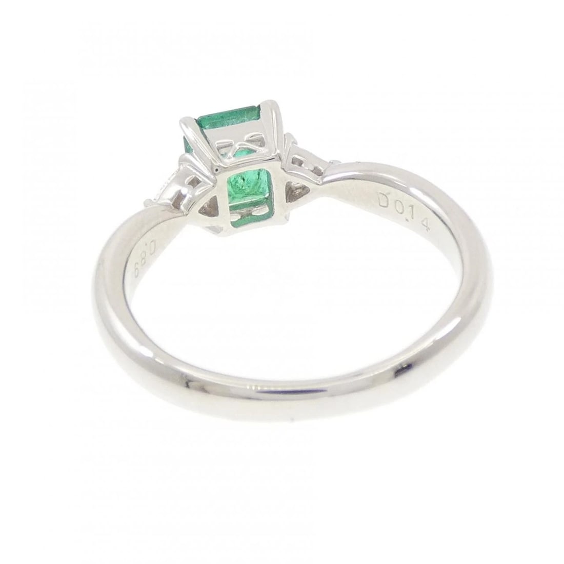 PT900 EMERALD RING - 3