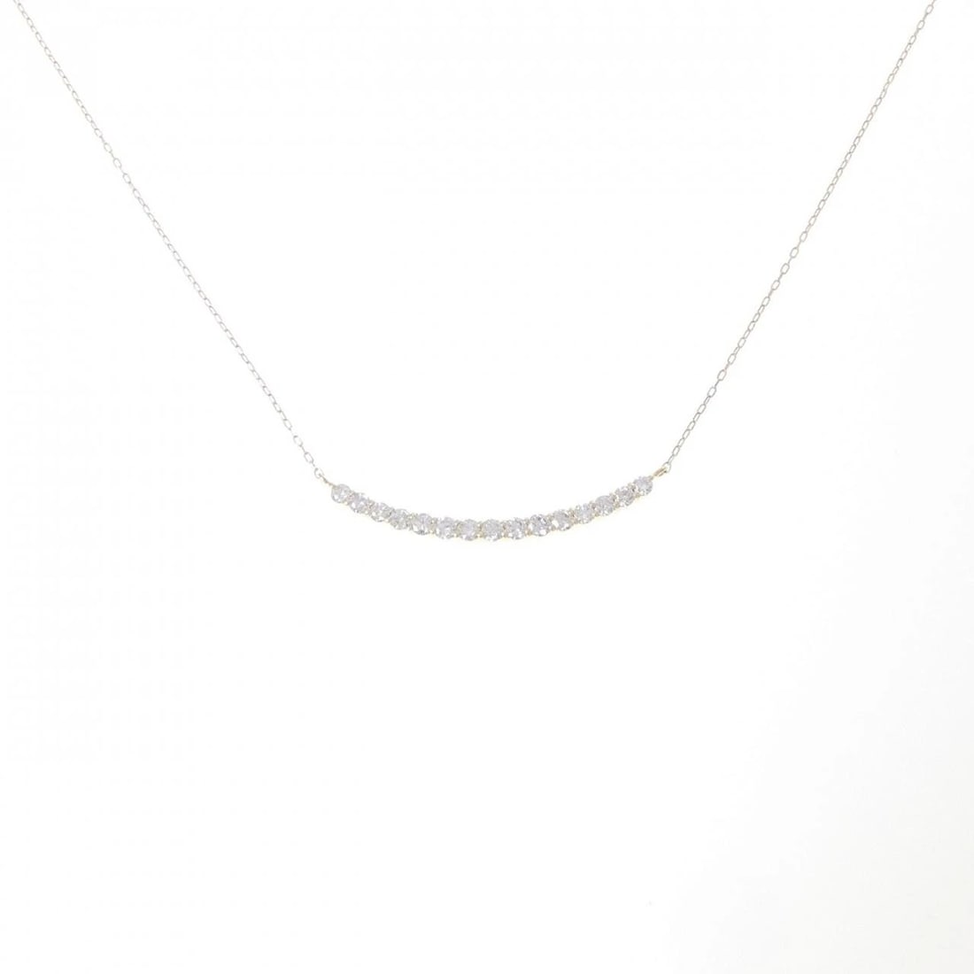K18YG DIAMOND NECKLACE: K18YG Diamond Necklace Brand: Unbranded Type/Style: Diamond Necklace Material: K18 yellow gold, Main Stone Natural Color: YG Size: Length: 43cm Accessories: None Accessories Notice: When purchasing