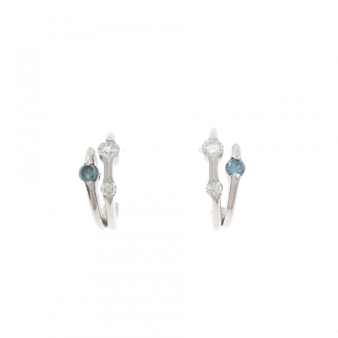 K18WG DIAMOND PIERCE: K18WG Diamond Pierce Brand: Unbranded Type/Style: Diamond Pierce/Earring Material: K18 white gold, Main Stone Natural Color: WG Size: Actual Size: Approx. length x width: 11.2mm x 4.7mm Accessories:
