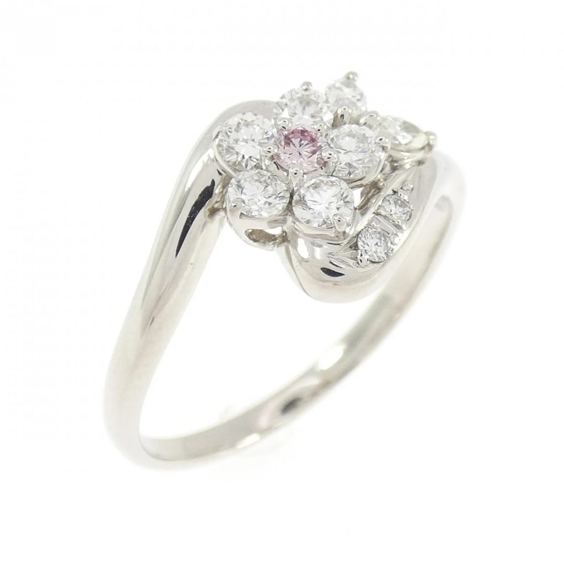 PT900 FLOWER PINK DIAMOND RING: PT900 Flower Pink Diamond Ring Brand: Unbranded Type/Style: Pink Diamond Ring Material: Platinum900, Main Stone Natural Color: PT Size: US8 1/2 Accessories: None Accessories Notice: When purchasing