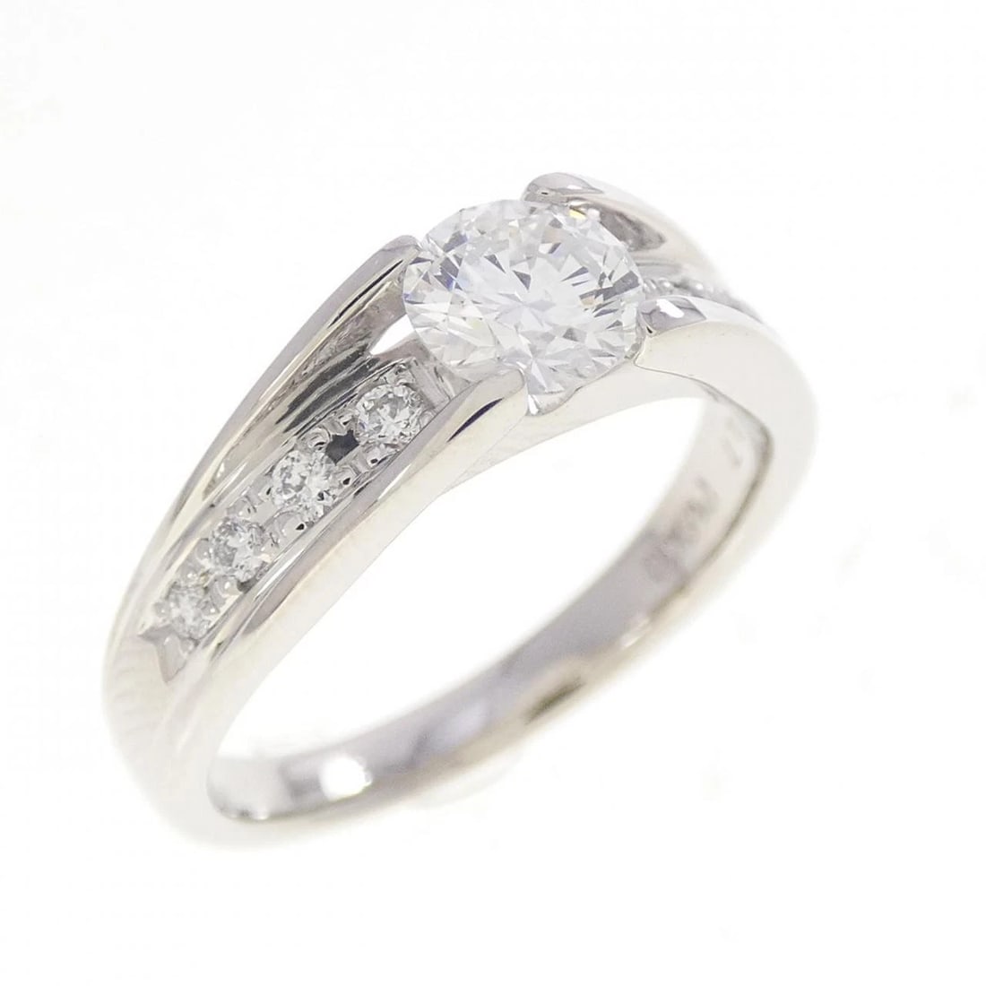 PT900 DIAMOND RING: PT900 Diamond Ring Brand: Unbranded Type/Style: Diamond Ring Material: Platinum900, Main Stone Natural Color: PT Size: US5 3/4 Accessories: None Accessories Notice: When purchasing pre-owned goods,
