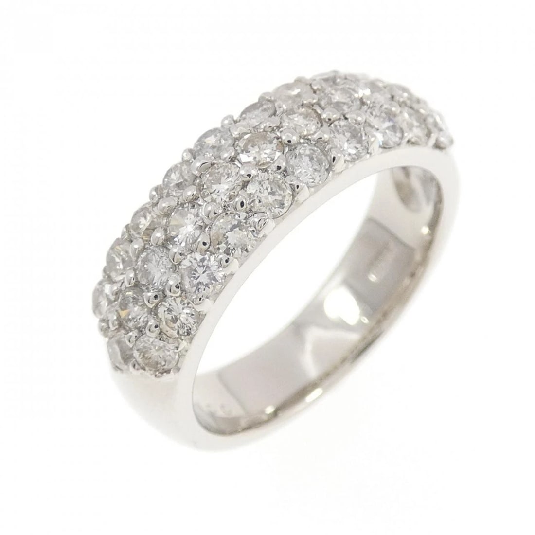 PT900 PAVE DIAMOND RING: PT900 Pave Diamond Ring Brand: Unbranded Type/Style: Diamond Ring Material: Platinum900, Main Stone Natural Color: PT Size: US5 1/4 Accessories: None Accessories Notice: When purchasing pre-owned