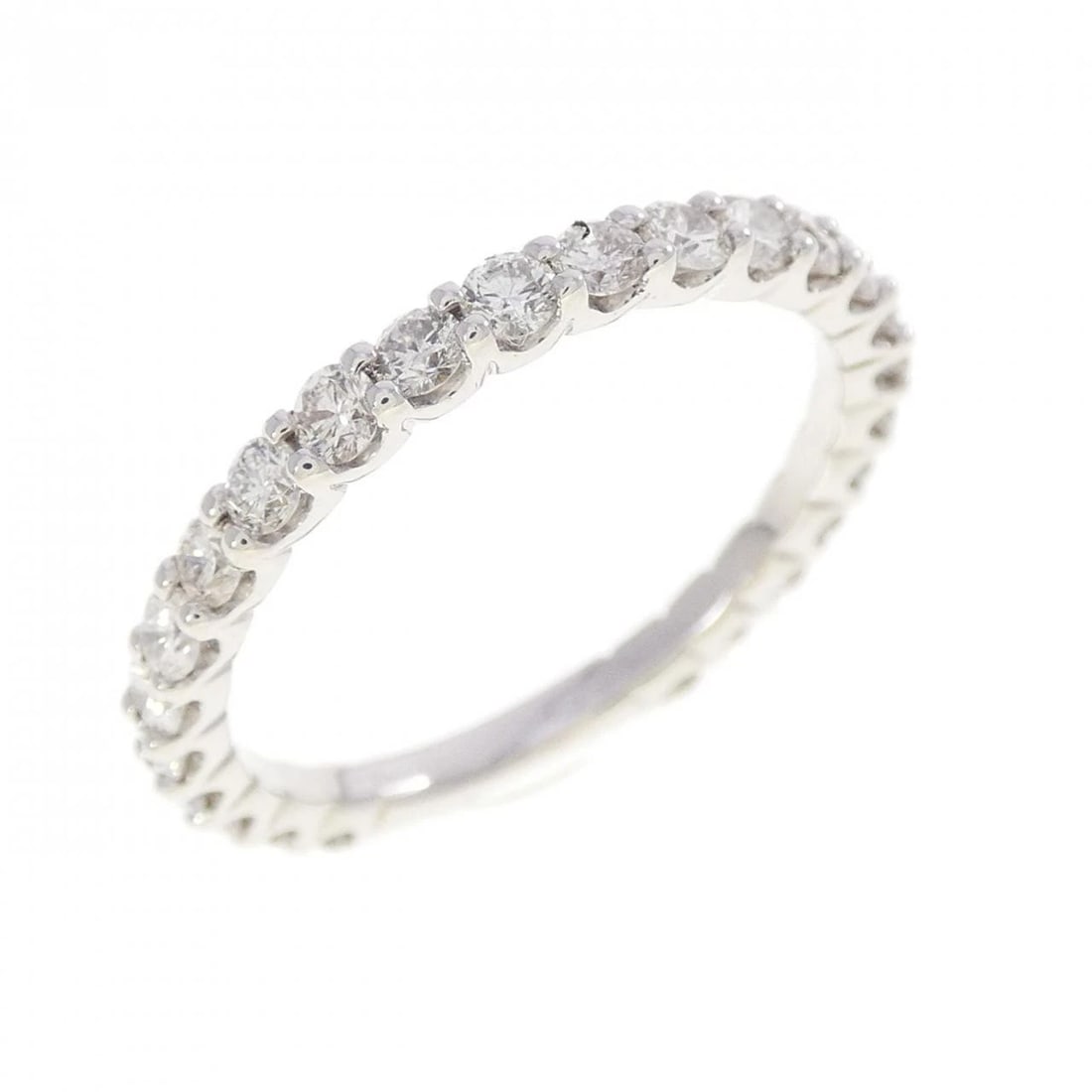 K18WG DIAMOND RING: K18WG Diamond Ring Brand: Unbranded Type/Style: Diamond Ring Material: K18 white gold, Main Stone Natural Color: WG Size: US7 3/4 Accessories: None Accessories Notice: When purchasing pre-owned
