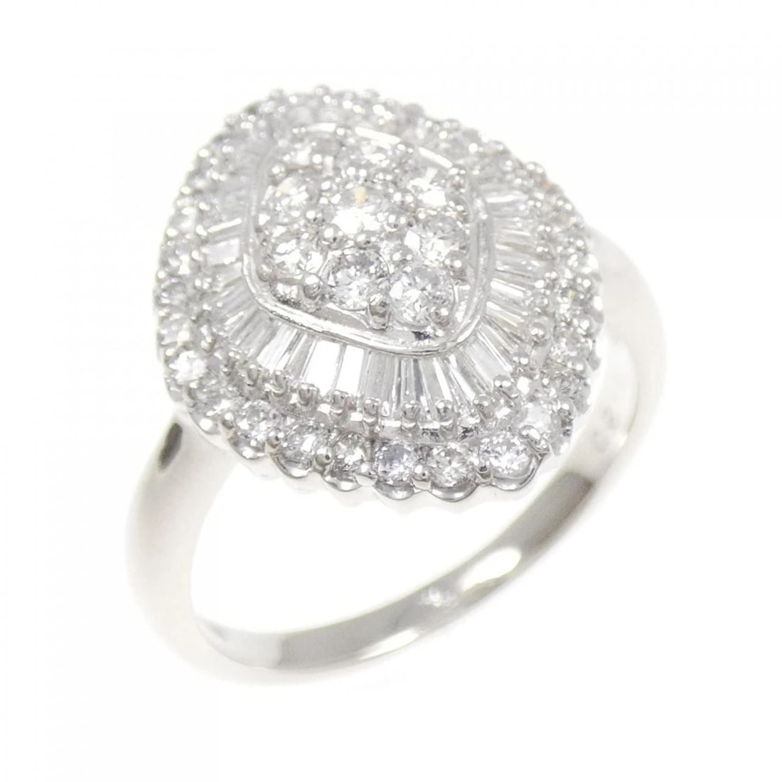 PT900 DIAMOND RING: PT900 Diamond Ring Brand: Unbranded Type/Style: Diamond Ring Material: Platinum900, Main Stone Natural Color: PT Size: US8 1/4 Accessories: None Accessories Notice: When purchasing pre-owned goods,