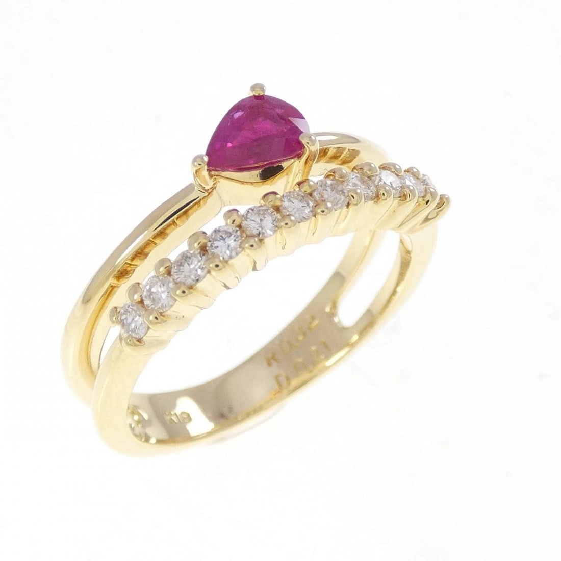 K18YG RUBY RING: K18YG Ruby Ring Brand: Unbranded Type/Style: Ruby Ring Material: K18 yellow gold, Main Stone Ruby, Natural Color: YG Size: US6 1/4 Accessories: None Accessories Notice: When purchasing pre