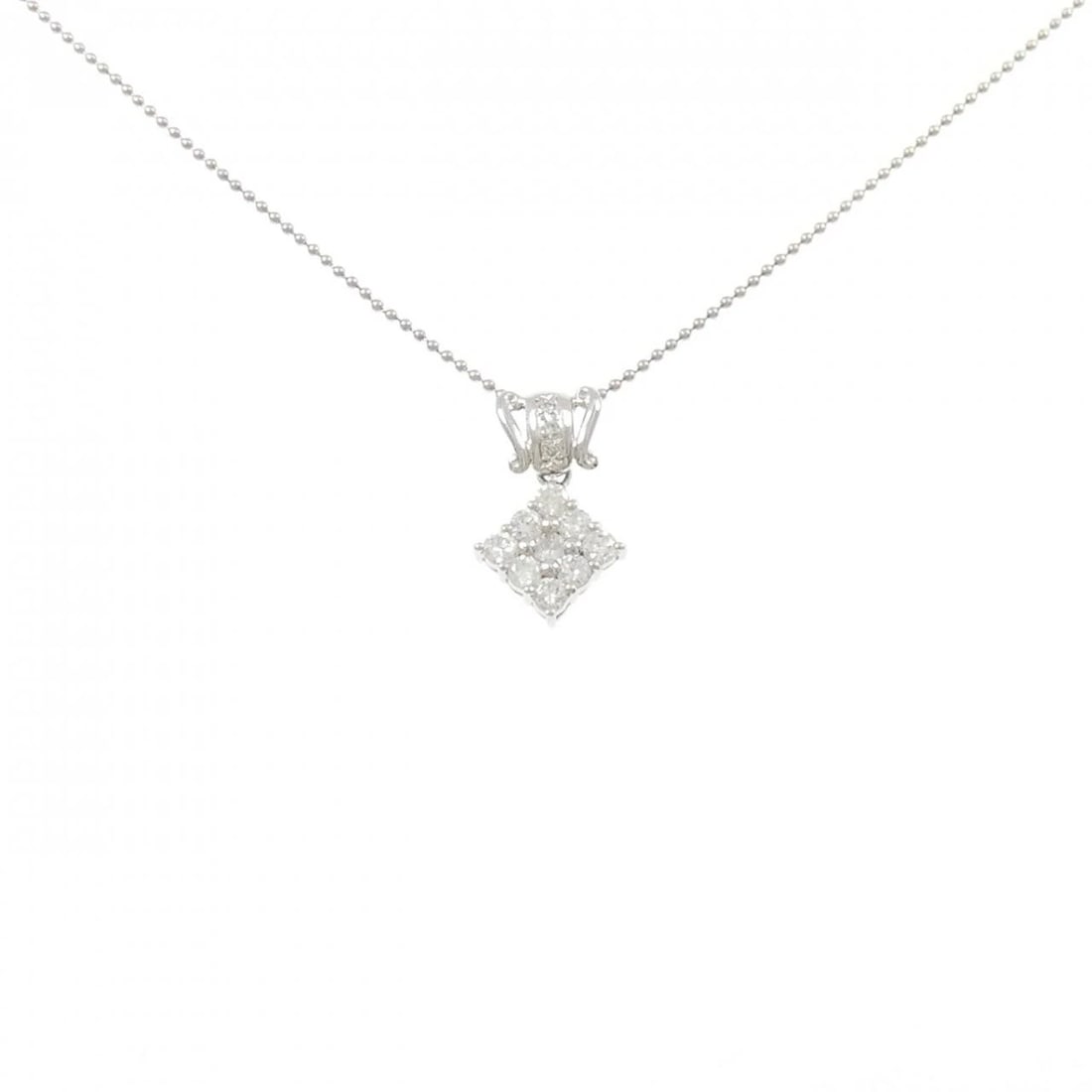 PT900/PT850 DIAMOND NECKLACE: PT900/PT850 Diamond Necklace Brand: Unbranded Type/Style: Diamond Necklace Material: Platinum900/Platinum850, Main Stone Natural Color: PT Size: Length: 40cm Accessories: None Accessories Notice: