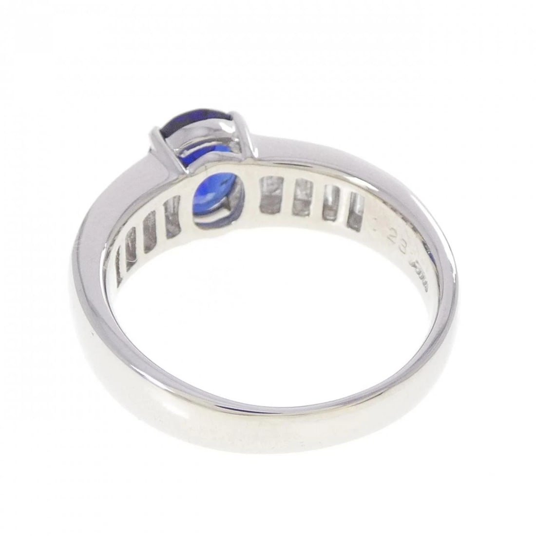 PT900 SAPPHIRE RING - 3