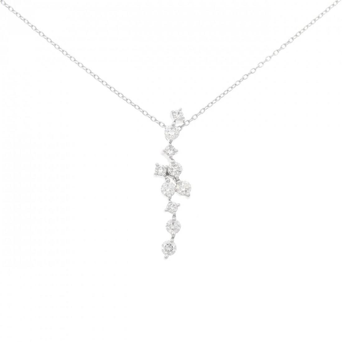 K18WG DIAMOND NECKLACE: K18WG Diamond Necklace Brand: Unbranded Type/Style: Diamond Necklace Material: K18 white gold, Main Stone Natural Color: WG Size: Length: 46cm Accessories: None Accessories Notice: When purchasing