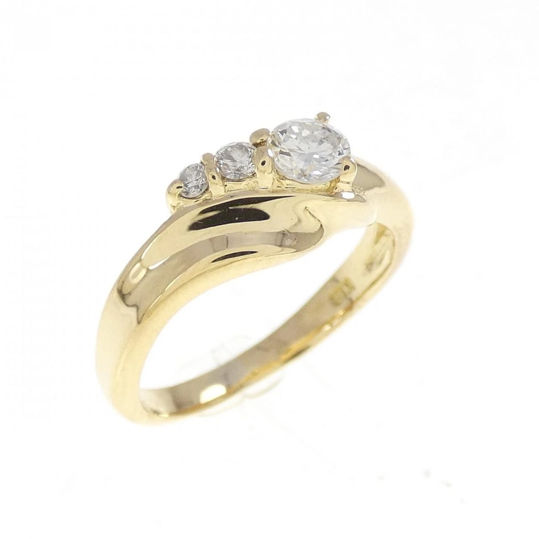 K18YG DIAMOND PINKY RING: K18YG Diamond Pinky Ring Brand: Unbranded Type/Style: Diamond Ring Material: K18 yellow gold, Main Stone Natural Color: YG Size: US2 1/2 Accessories: None Accessories Notice: When purchasing
