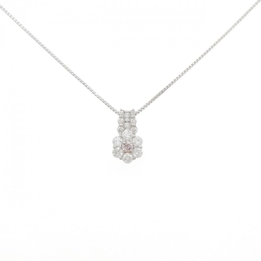 PT900/PT850 PINK DIAMOND NECKLACE: PT900/PT850 Pink Diamond Necklace Brand: Unbranded Type/Style: Pink Diamond Necklace Material: Platinum900/Platinum850, Main Stone Natural Pink, Natural Color: PT Size: Length: 45cm Accessories: None