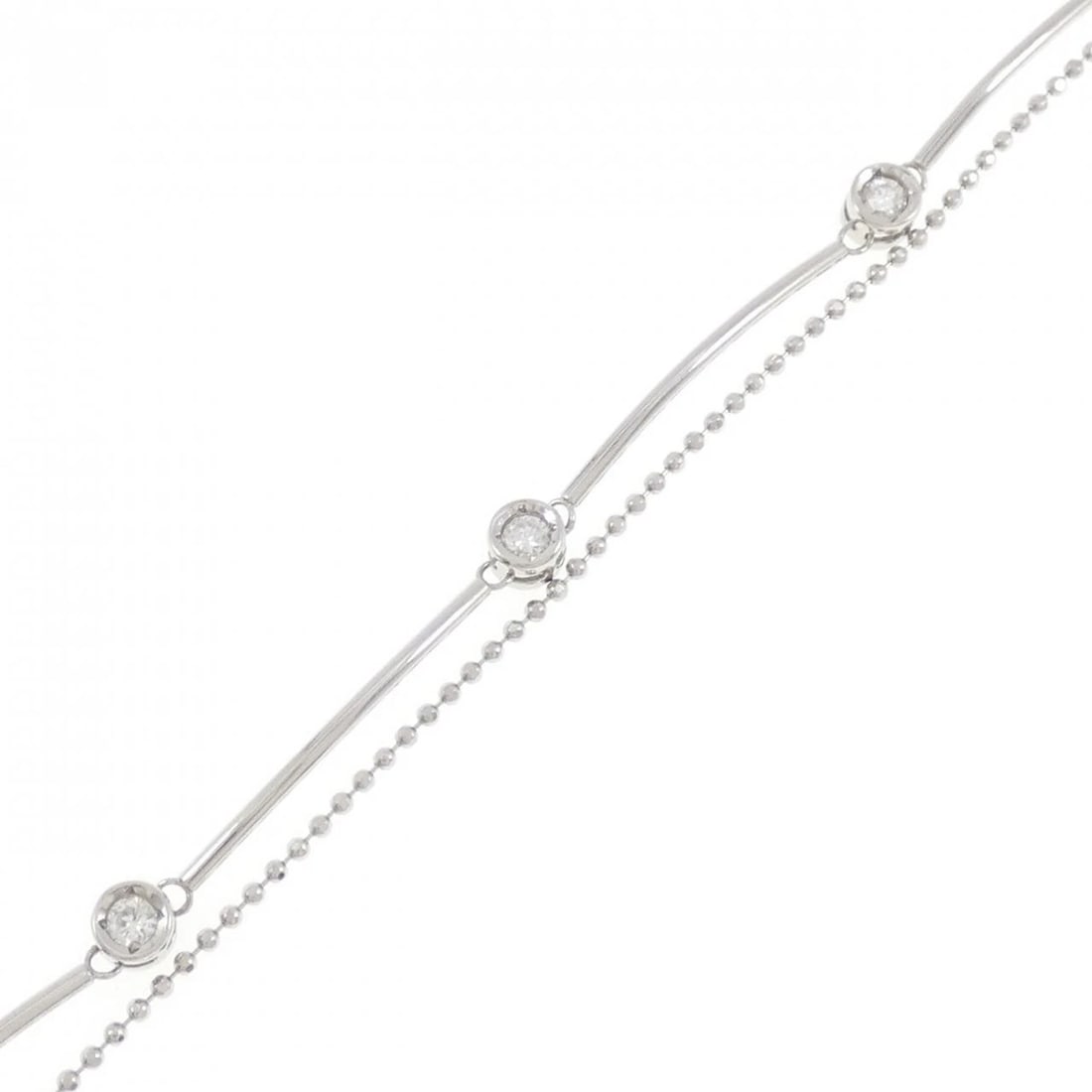PT850 DIAMOND BRACELET: PT850 Diamond Bracelet Brand: Unbranded Type/Style: Bracelet Material: Platinum 850, Main Stone Natural Color: PT Size: Length: 18.5cm Accessories: None Accessories Notice: When purchasing pre-owned