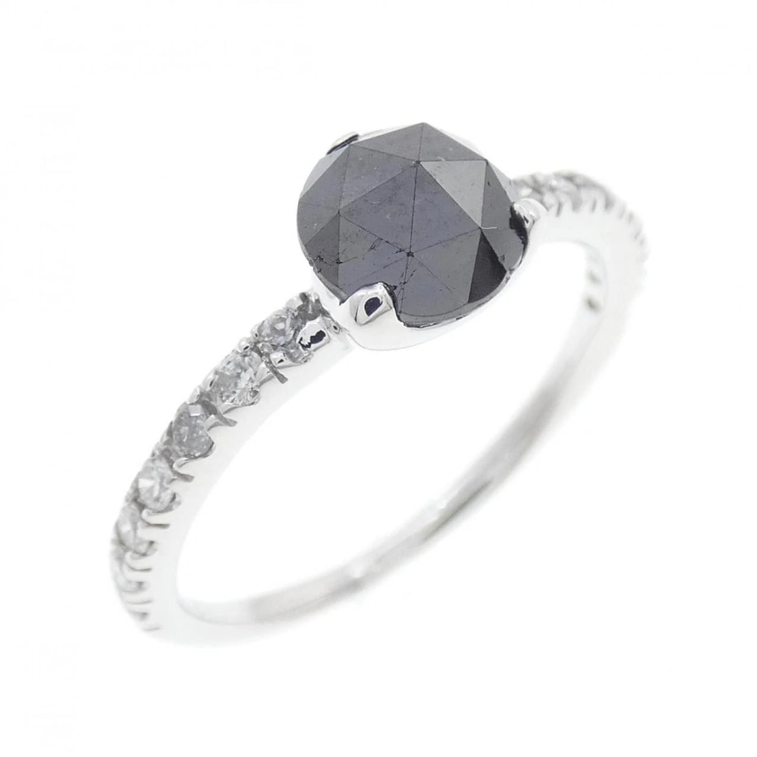 K18WG DIAMOND RING: K18WG Diamond Ring Brand: Unbranded Type/Style: Diamond Ring Material: K18 white gold, Main Stone Natural Color: WG Size: US5 1/4 Accessories: None Accessories Notice: When purchasing pre-owned