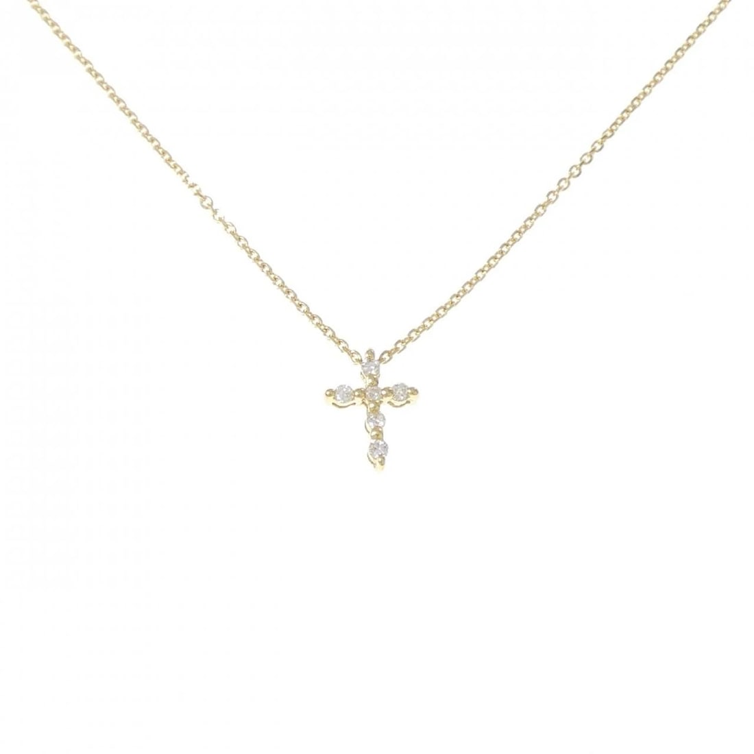 K18YG CROSS DIAMOND NECKLACE: K18YG Cross Diamond Necklace Brand: Unbranded Type/Style: Diamond Necklace Material: K18 yellow gold, Main Stone Natural Color: YG Size: Length: 40cm Accessories: None Accessories Notice: When