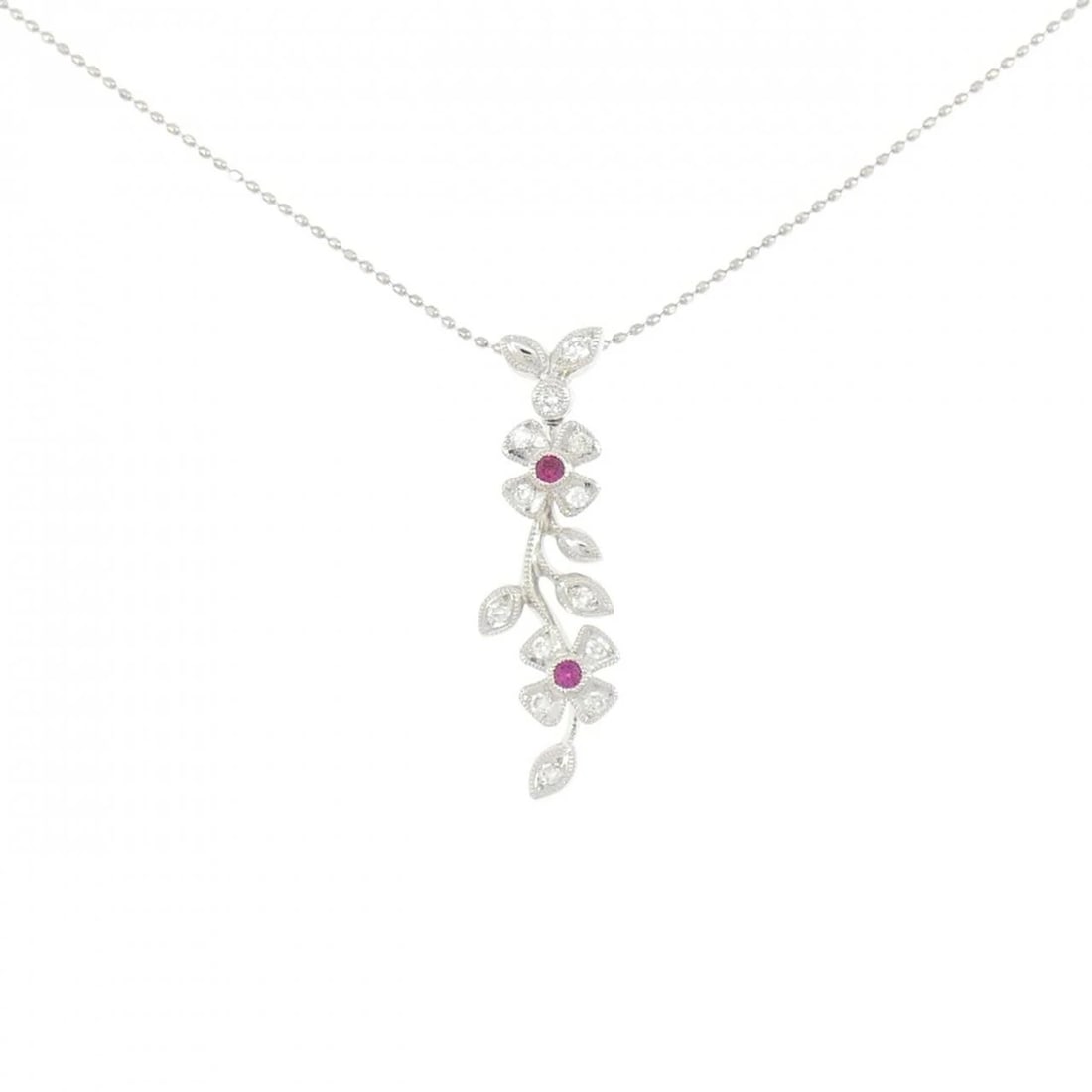 PT900/PT850 FLOWER RUBY NECKLACE: PT900/PT850 Flower Ruby Necklace Brand: Unbranded Type/Style: Ruby Necklace Material: Platinum900/Platinum850, Main Stone Ruby, Natural Color: PT Size: Length: 40cm Accessories: None Accessories