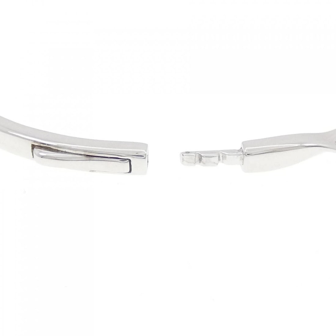 750WG DIAMOND BANGLE - 3