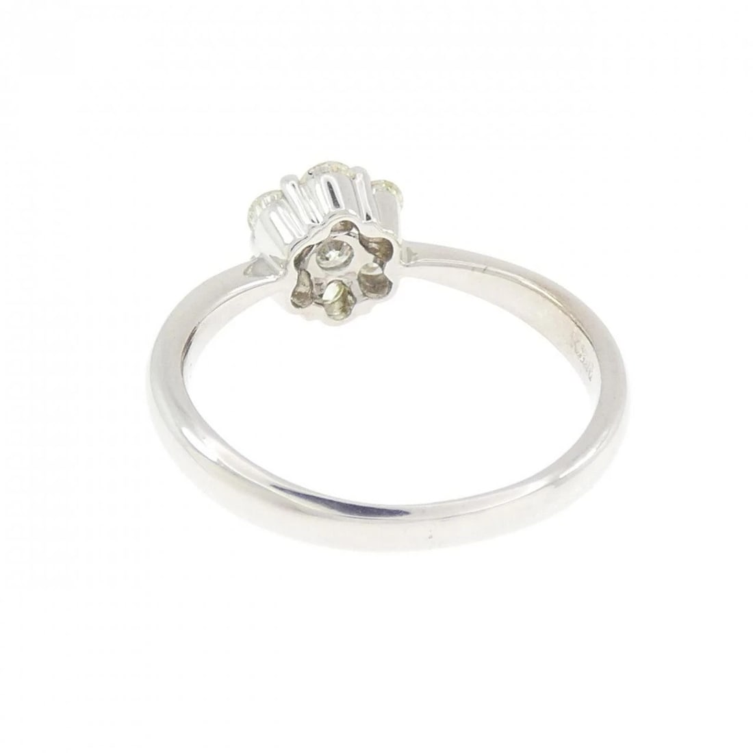 K18WG FLOWER DIAMOND RING - 3