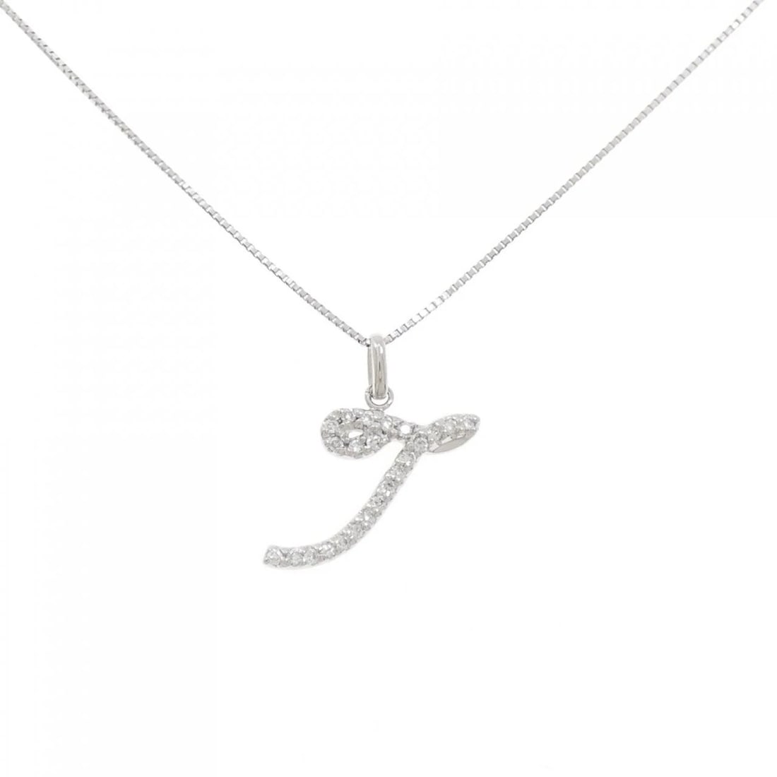 PT900/PT850 DIAMOND NECKLACE: PT900/PT850 Diamond Necklace Brand: Unbranded Type/Style: Diamond Necklace Material: Platinum900/Platinum850, Main Stone Natural Color: PT Size: Length: 45cm Accessories: None Accessories Notice:
