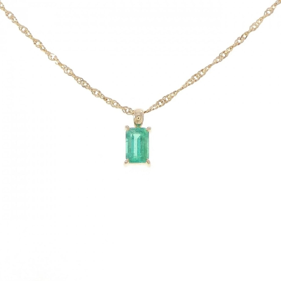 18K YELLOW GOLD EMERALD NECKLACE: 18K Yellow Gold Emerald Necklace Brand: Unbranded Type/Style: Emerald Necklace Material: K18 yellow gold, Main Stone Emerald, Natural Color: YG Size: Length: 40cm Accessories: None Accessories