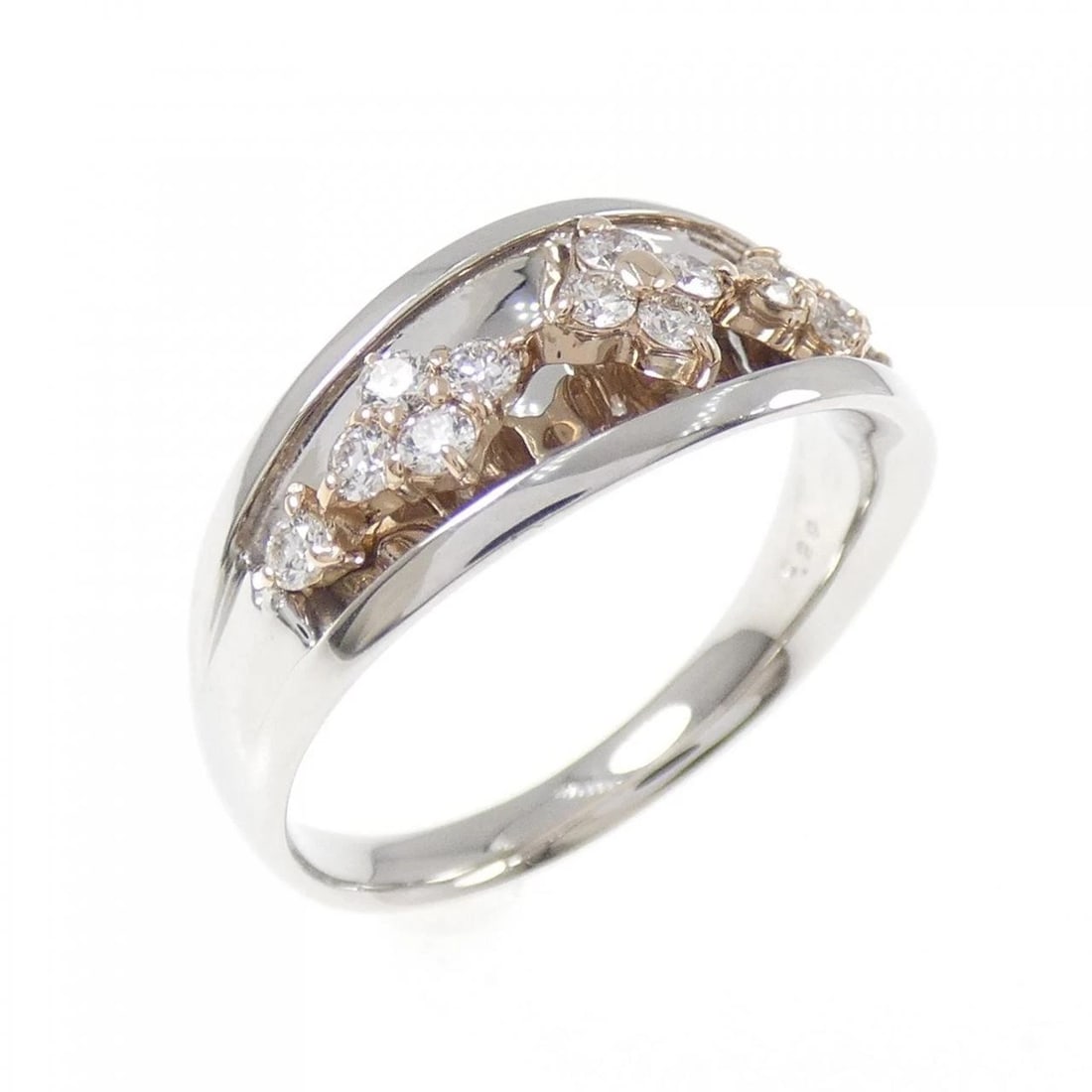 PT900/K18PG FLOWER DIAMOND RING: PT900/K18PG Flower Diamond Ring Brand: Unbranded Type/Style: Diamond Ring Material: Platinum 900/K18 pink gold, Main Stone Natural Color: PT, PG Size: US6 1/4 Accessories: None Accessories