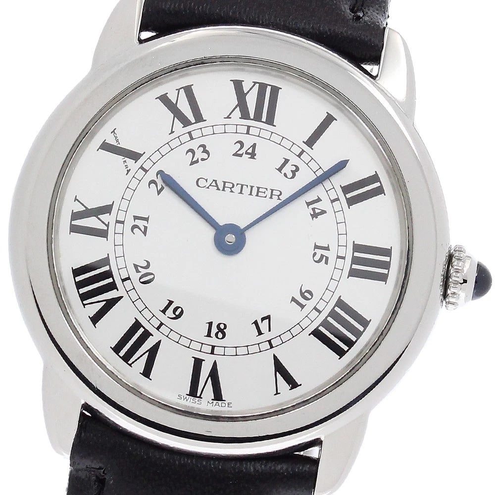CARTIER RONDE SOLO SILVER QUARTZ WATCH: CARTIER Ronde Solo Silver Quartz Watch Brand: CARTIER Type/Style: Wristwatch Material: Band Material leather, Case Material Stainless Steel Color: Dial Color Silver Size: Case size About 29mm