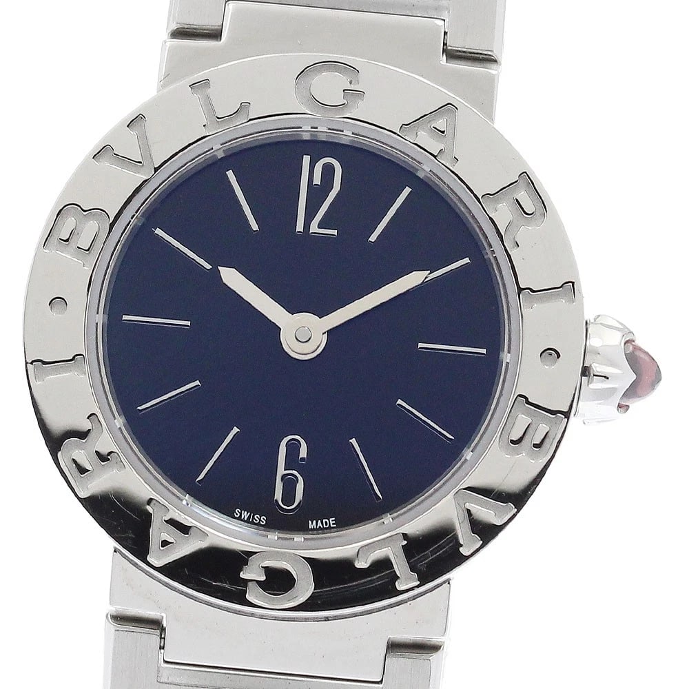 BVLGARI BLACK DIAL QUARTZ WATCH: BVLGARI black Dial Quartz Watch Brand: BVLGARI Type/Style: Wristwatch Material: Band Material Stainless Steel, Case Material Stainless Steel Color: Dial Color black Size: Case Size About23mm