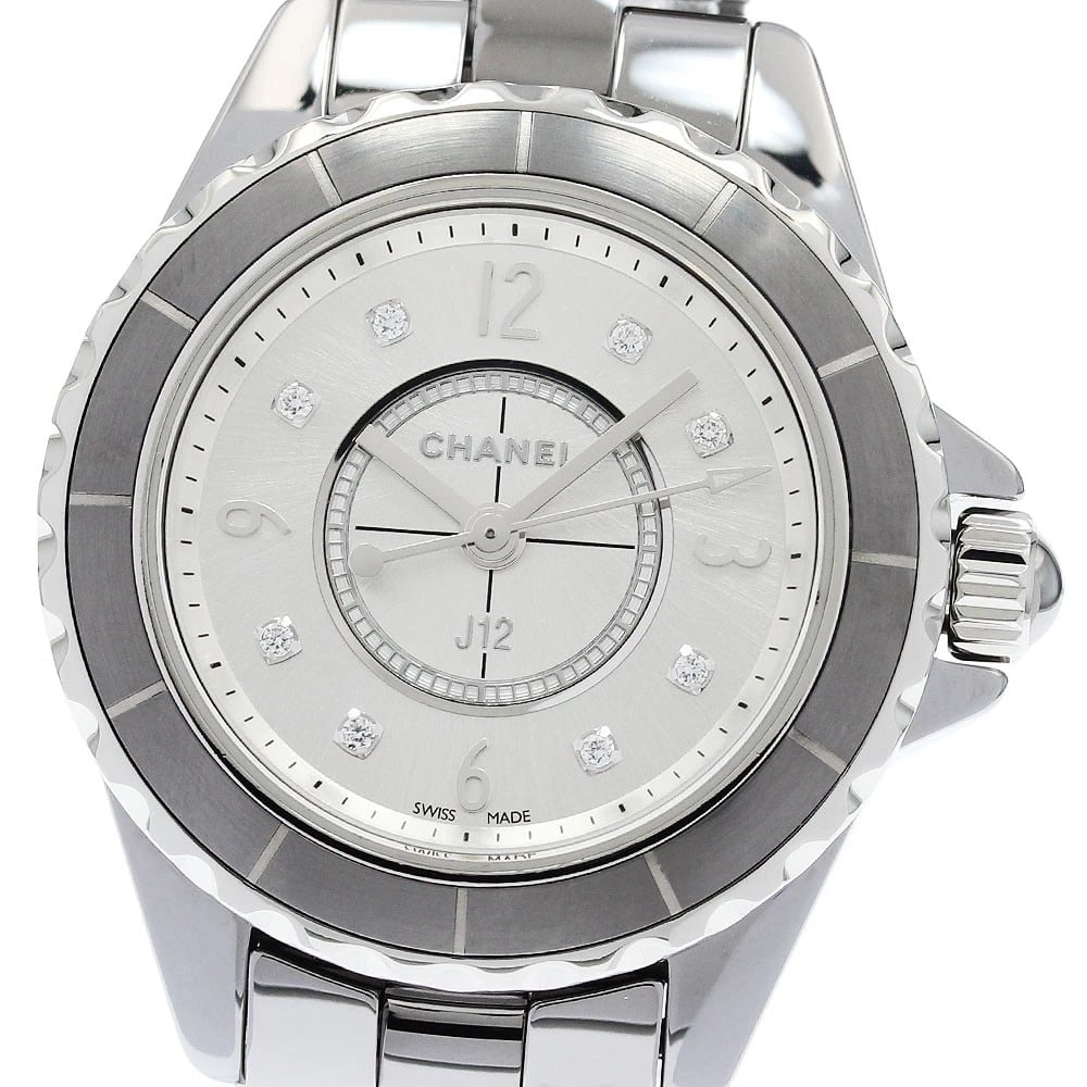 CHANEL J12 CHROMATIC DIAMOND SILVER DIAL QUARTZ WATCH: CHANEL J12 Chromatic diamond Silver Dial Quartz Watch Brand: CHANEL Type/Style: Wristwatch Material: Band Material Titanium / ceramic, Case Material Titanium / ceramic Color: Dial Color Silver Size: