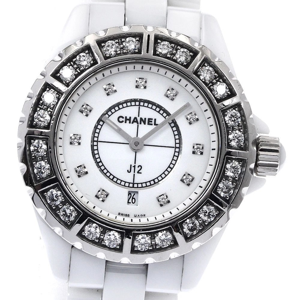 CHANEL J12 DIAMOND BEZEL WHITE DIAL QUARTZ WATCH: CHANEL J12 Diamond bezel white Dial Quartz Watch Brand: CHANEL Type/Style: Wristwatch Material: Band Material Stainless Steel / ceramic, Case Material Stainless Steel / ceramic Color: Dial Color