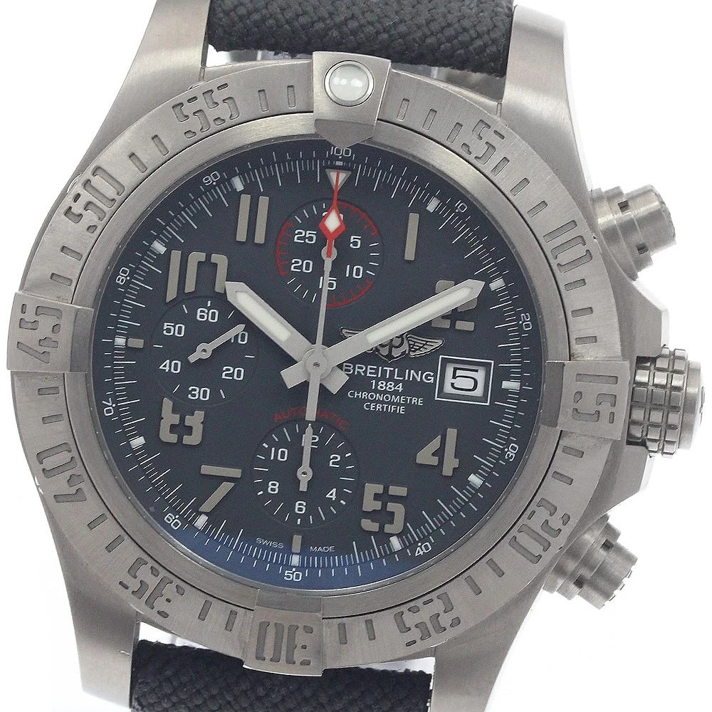 BREITLING AVENGER CHRONOGRAPH GRAY DIAL AUTOMATIC WATCH: BREITLING Avenger Chronograph gray Dial Automatic Watch Brand: BREITLING Type/Style: Wristwatch Material: Band Material Leather / nylon, Case Material Titanium Color: Dial Color gray Size: Case Size A