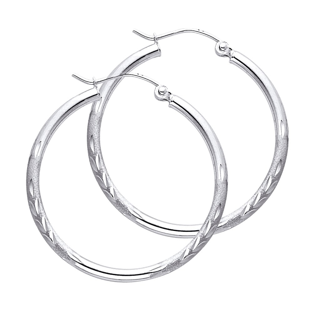 14KW BUDDED DC ROUND TUBE HOOP EARRINGS: 14KW Budded DC Round Tube Hoop Earrings Material Type : 14k Gold Material Color : White Avg. Weight: 1.49 Gr. Size: Height : 30 mm, Width : 30 mm Accessories: None Notice: When purchasing pre-owned