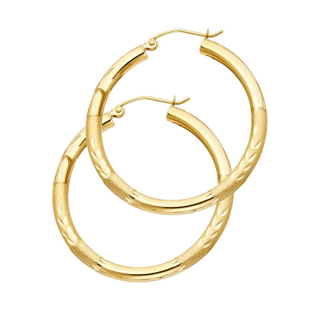 14KY BUDDED DC HOOP EARRINGS: 14KY Budded DC Hoop Earrings Material Type : 14k Gold Material Color : Yellow Avg. Weight: 2.38 Gr. Size: Height : 35 mm, Width : 35 mm Accessories: None Notice: When purchasing pre-owned goods,