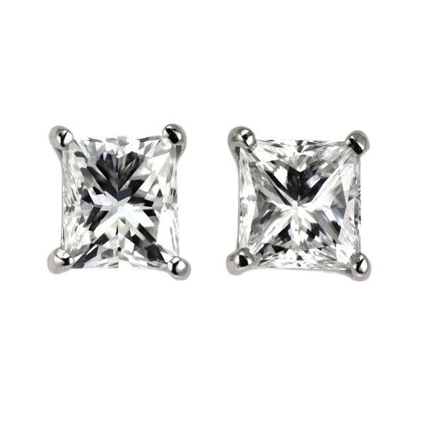 PT900 PRINCESS CUT DIAMOND EARRINGS: Pt900 Princess Cut Diamond Earrings Brand: None Type/Style: piercing Material: Pt900, Main Stone Natural Color: Pt Size: Length/Width/Diameter 4.5 Accessories: None Accessories Notice: When