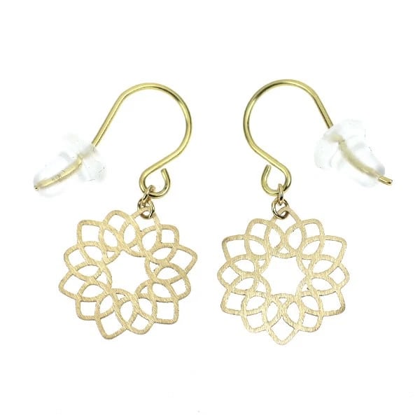 K18YG EARRING FLOWER: K18YG earring flower Brand: None Type/Style: piercing Material: K18YG, Color: YG Size: Length/Width/Diameter 57.5 Accessories: None Accessories Notice: When purchasing pre-owned goods, please refer