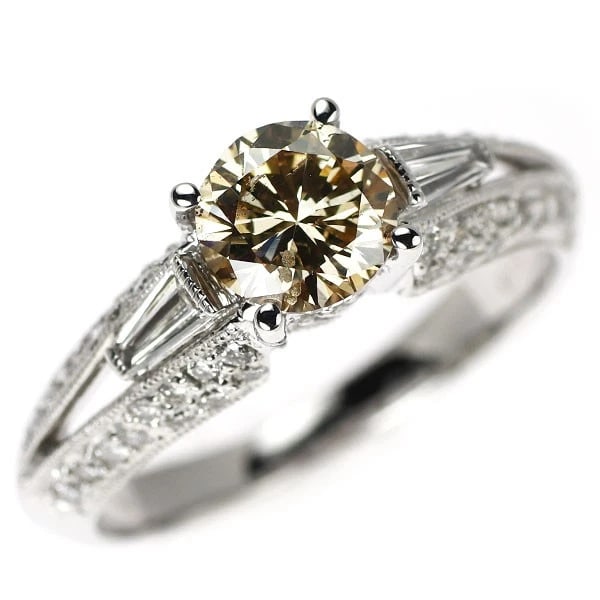 K18WG DIAMOND RING: K18WG Diamond Ring Brand: None Type/Style: Ring Material: K18WG, Main Stone Natural Color: WG Size: 4.75 - 5 US Accessories: None Accessories Notice: When purchasing pre-owned goods, please refer to