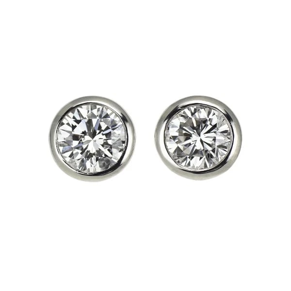 PT950/ PT900 DIAMOND EARRINGS: Pt950/ Pt900 Diamond Earrings Brand: None Type/Style: piercing Material: Pt950/ Pt900, Main Stone Natural Color: Pt Size: Length/Width/Diameter 6.5 Accessories: None Accessories Notice: When