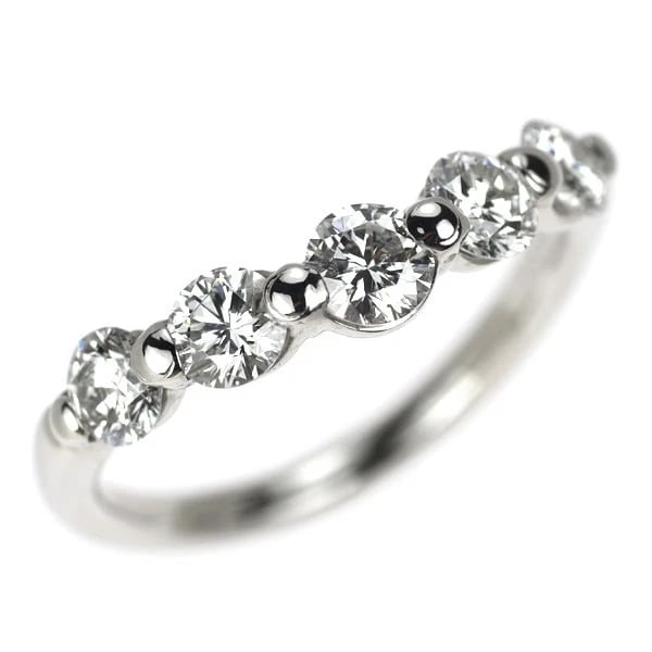 PT900 DIAMOND RING: Pt900 diamond ring Brand: None Type/Style: Ring Material: Pt900, Main Stone Natural Color: None Size: 5.5 - 5.75 US Accessories: None Accessories Notice: When purchasing pre-owned goods, please refer