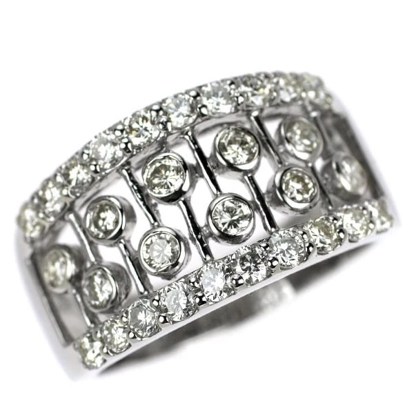 PT900 DIAMOND RING: Pt900 diamond ring Brand: None Type/Style: Ring Material: Pt900, Main Stone Natural Color: None Size: 5.25 US Accessories: None Accessories Notice: When purchasing pre-owned goods, please refer to