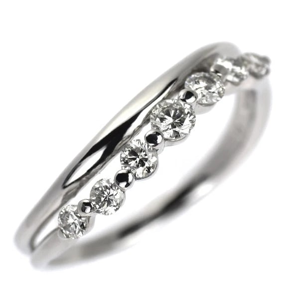 PT900 DIAMOND RING: Pt900 diamond ring Brand: None Type/Style: Ring Material: Pt900, Main Stone Natural Color: None Size: 6.25 - 6.5 US Accessories: None Accessories Notice: When purchasing pre-owned goods, please refer