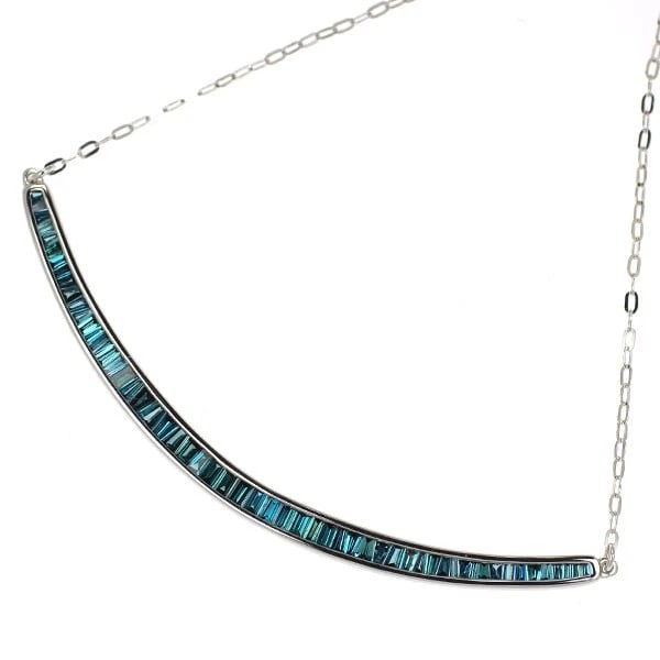 K18WG TREAT BLUE DIAMOND PENDANT NECKLACE: K18WG Treat Blue Diamond Pendant Necklace Brand: None Type/Style: pendant necklace Material: K18WG, Main Stone Natural Color: WG Size: Chain Length 50.5cm Accessories: None Accessories Notice: When