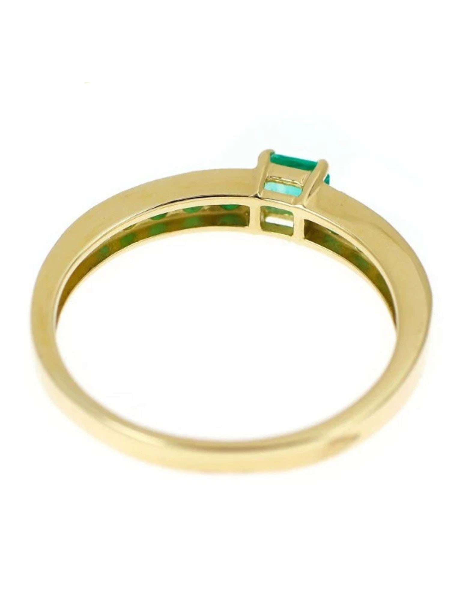 K18YG EMERALD RING - 2